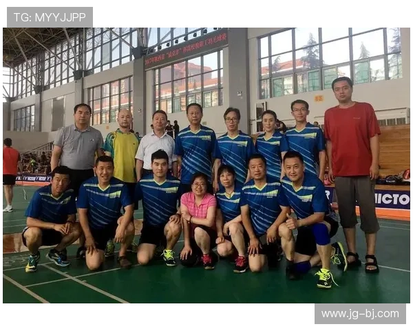 南京羽毛球队与重庆羽毛球队赛后战术分析与复盘探讨 南京羽毛球队与重庆羽毛球队赛后战术分析与复盘探讨