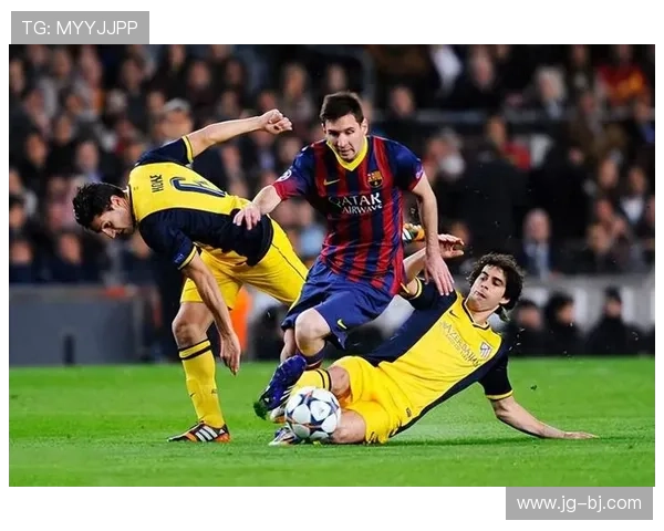 足球明星同框瞬间壁纸展现绿茵场上的友谊与荣耀