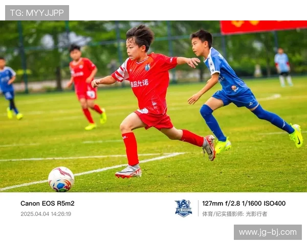 与足球明星合照剪辑分享你的足球梦想与偶像的亲密瞬间